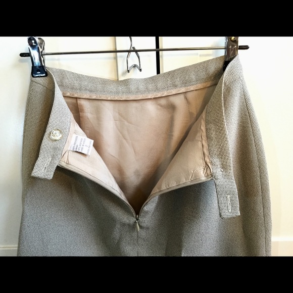 Skirt - Picture 4 of 5